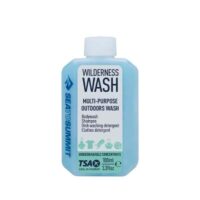 Wilderness Wash er superkoncentret flydende vaskemiddel, der rækker langt og er skånsom mod tekstiler og hud, men effektiv mod opvask og pletter fra vasketøj.